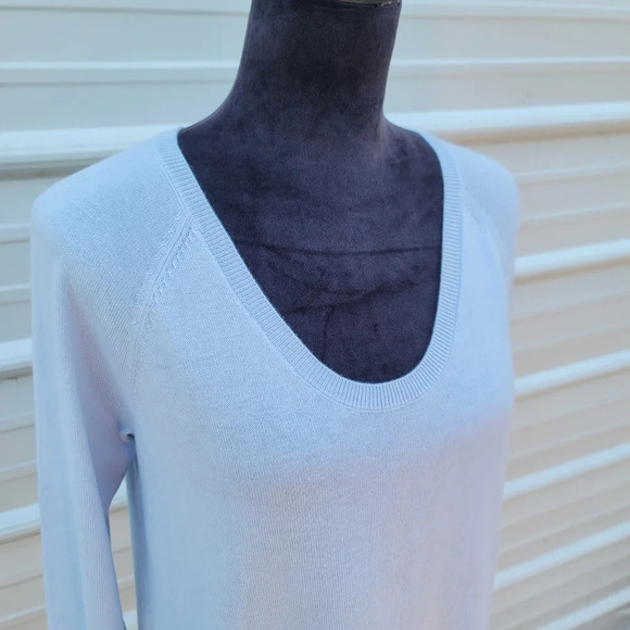 NWOT Ann TAYLOR LOFT SZ M Acrylic/Nylon Baby Blue Scoop Neck Pullover Sweater - Picture 6 of 10